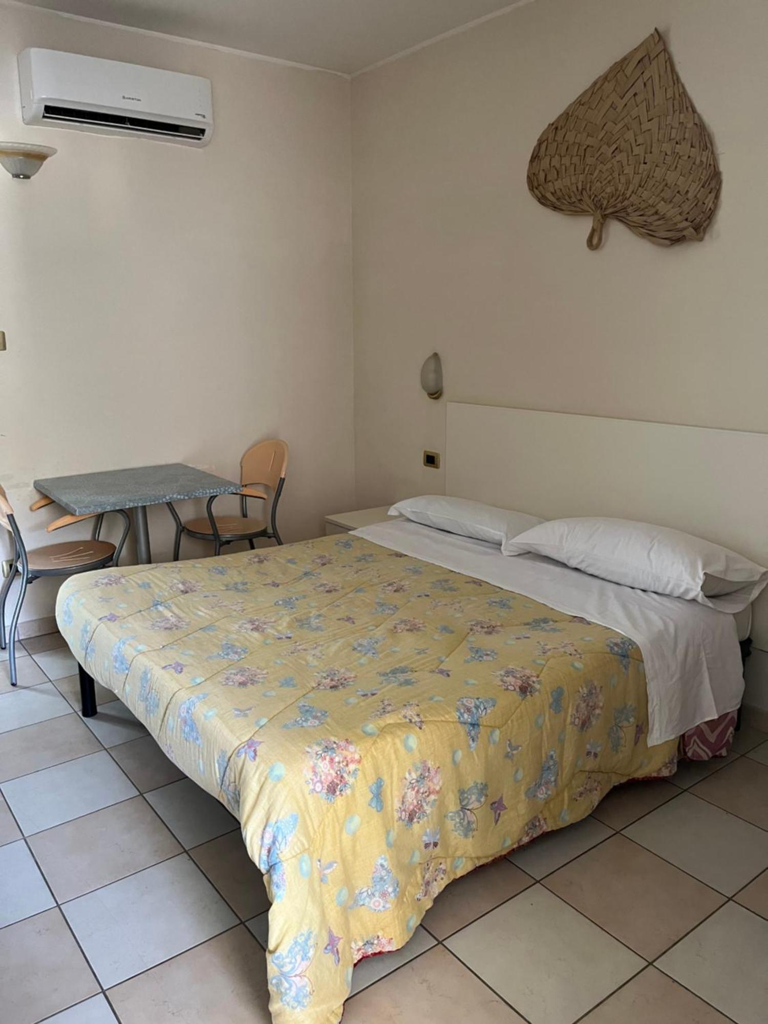 Elena Club Resort Силви Марина Стая снимка