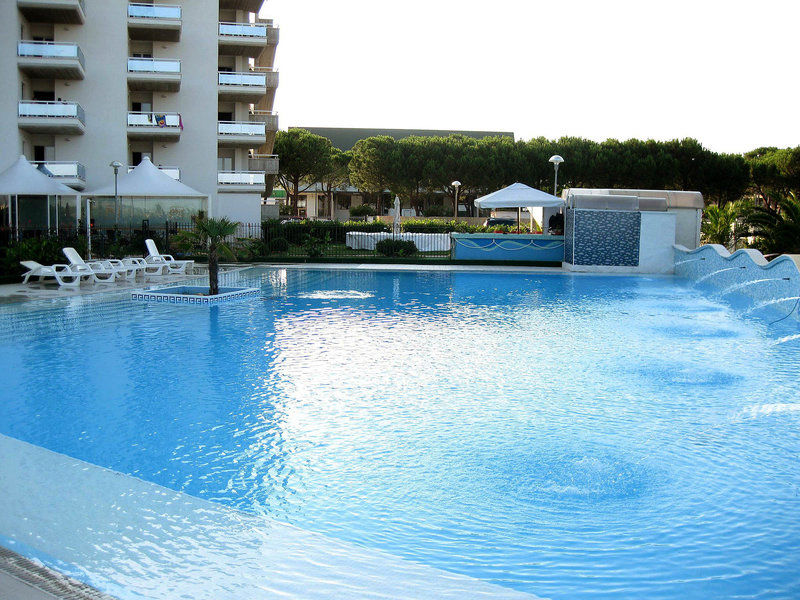 Elena Club Resort Силви Марина Екстериор снимка