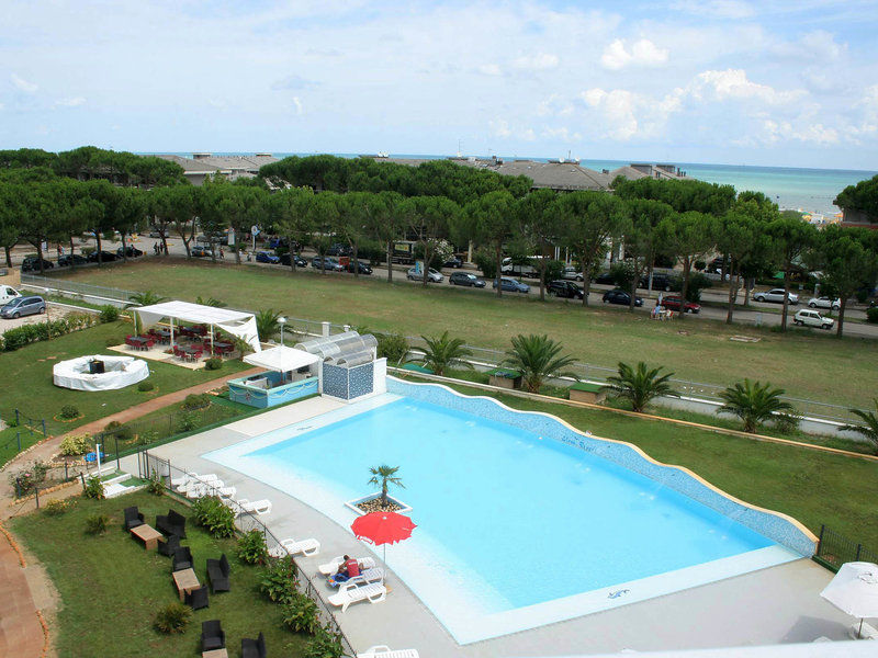 Elena Club Resort Силви Марина Екстериор снимка